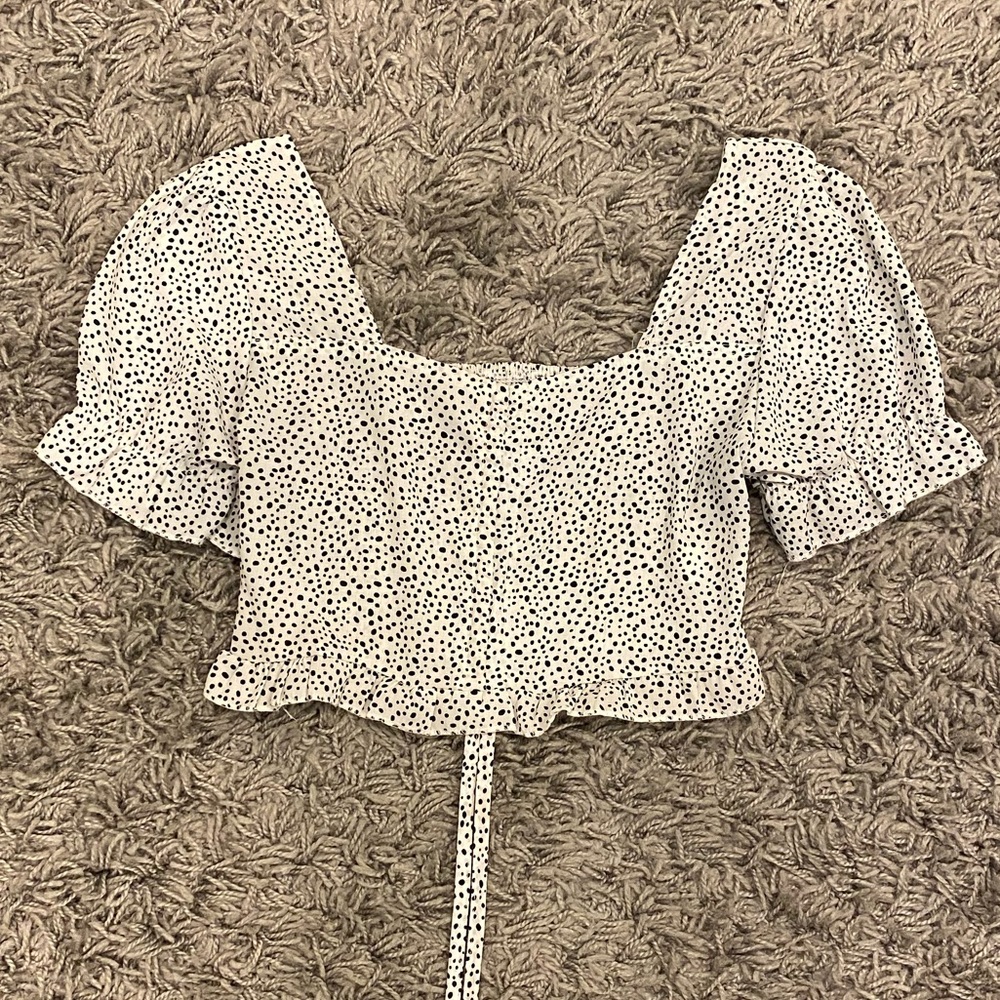 SHEIN Puff-Sleeve Polka Dot Crop Top
